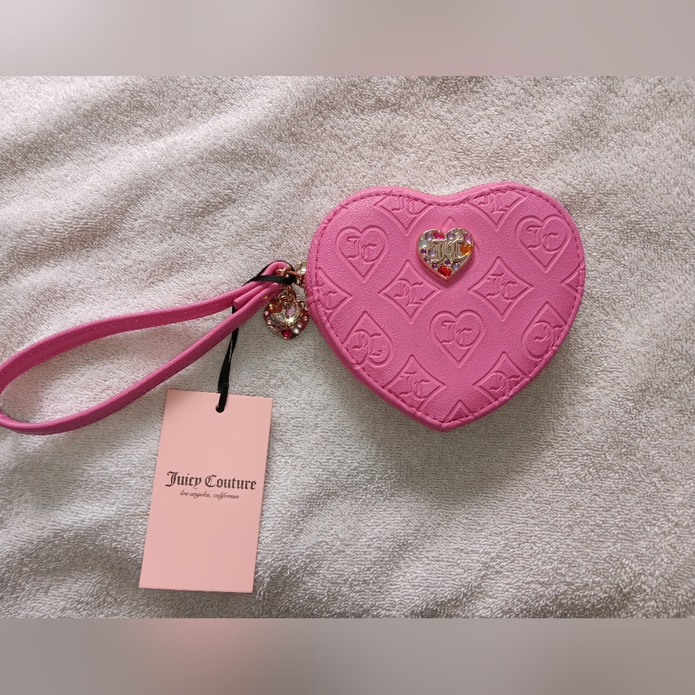 Juicy Couture Pink Heart-Shaped Zip Around Wristlet Coin Purse. NWT!